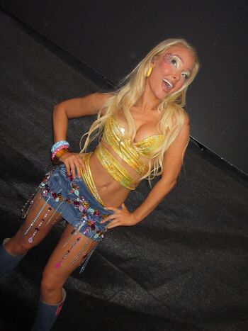 Full leaked Zara larsson private photo