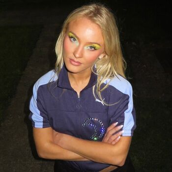 Full leaked Zara larsson private photo