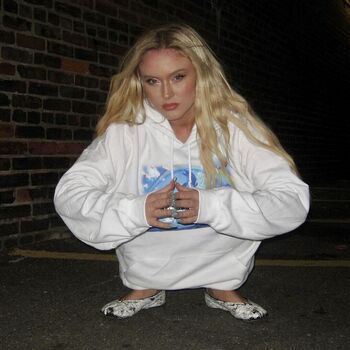 Full leaked Zara larsson page private photo