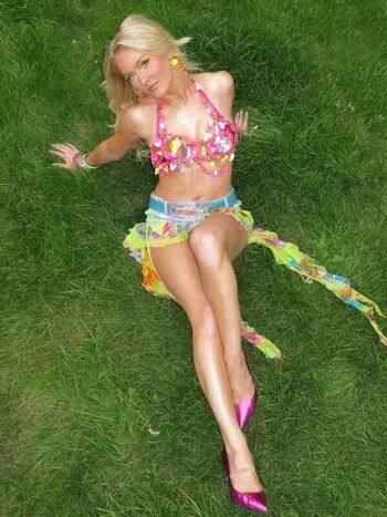 Full leaked Zara larsson  page private photo