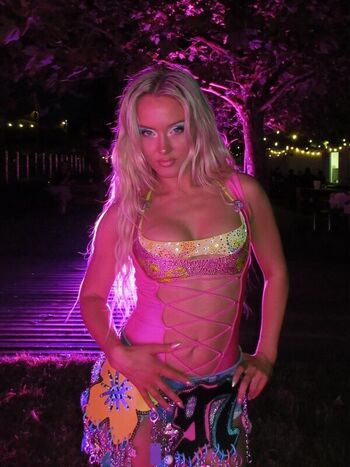 Full leaked Zara larsson  page private photo