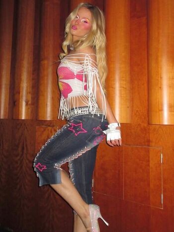 Full leaked Zara larsson  page private photo