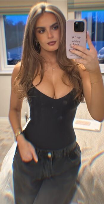 Full leaked Zaradeasyy private photo