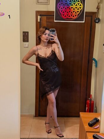 Full leaked Zelderler private photo