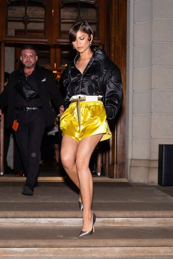 Full leaked Zendaya page private photo