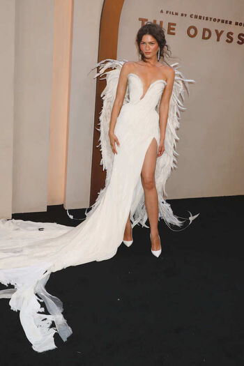 Full leaked Zendaya page private photo