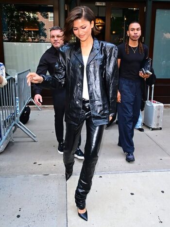 Full leaked Zendaya private photo