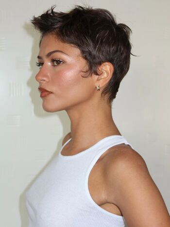 Full leaked Zendaya page private photo