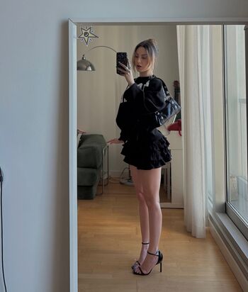 Full leaked Zeybik private photo