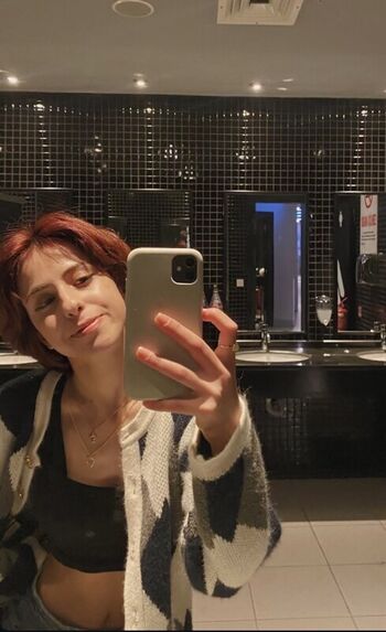 Full leaked Zeynep private photo