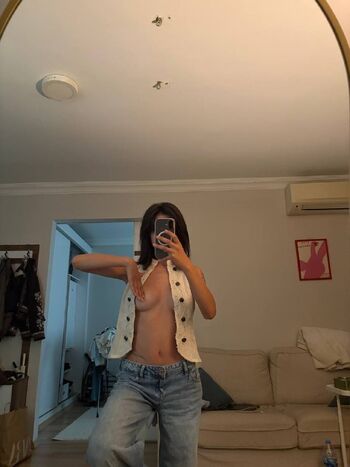 Full leaked Zeynpssii private photo
