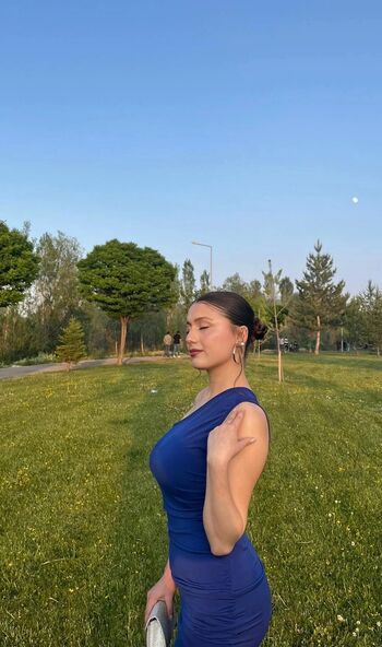 Full leaked Zhla private photo