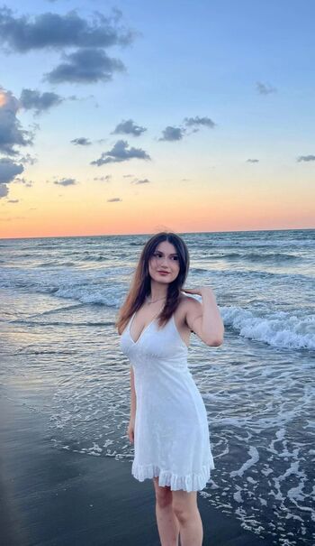 Full leaked Zhla private photo