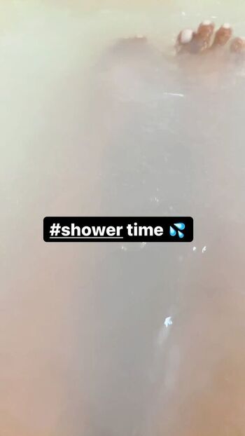 Full leaked Zo kitchen private photo