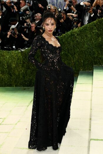 Full leaked Zoe kravitz private photo