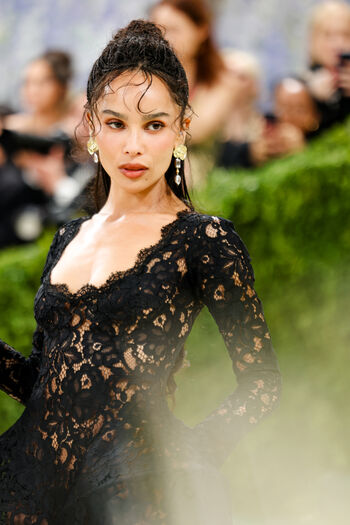 Full leaked Zoe kravitz private photo