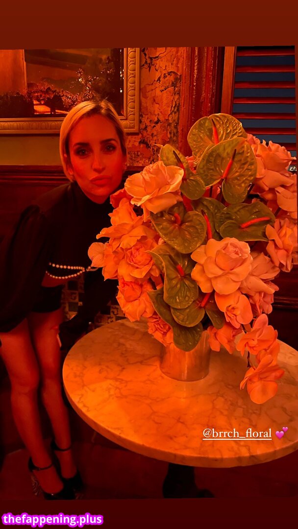 Zoe Lister Jones / https: / zoelisterjones 裸照OnlyFans照片 #16