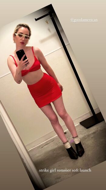 Full leaked Zoe lister jones private photo