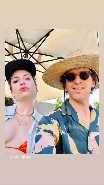Full leaked Zoe lister jones private photo