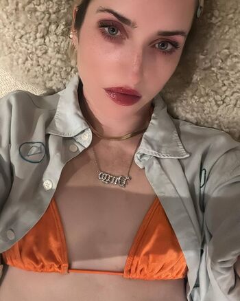 Full leaked Zoe lister jones private photo