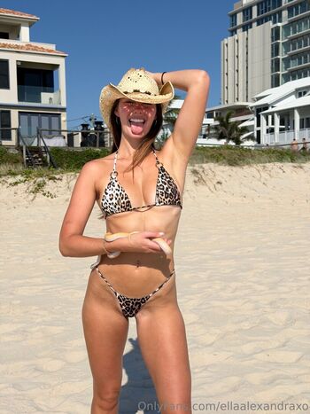 Full leaked Zoe reed private photo