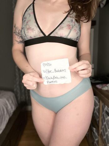 Full leaked Zoebubbles private photo