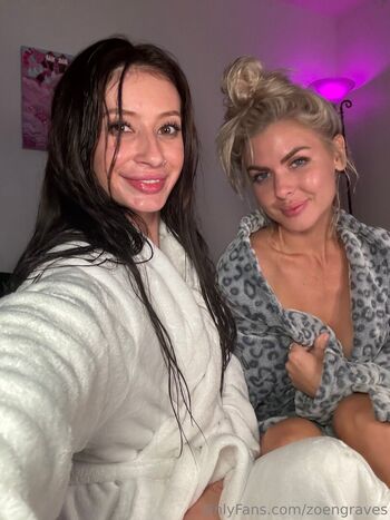 Full leaked Zoengraves private photo