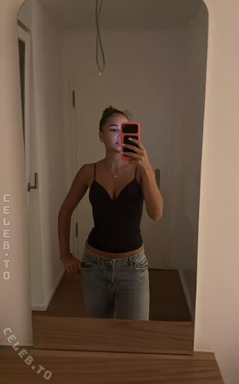 Full leaked Zoesalg private photo