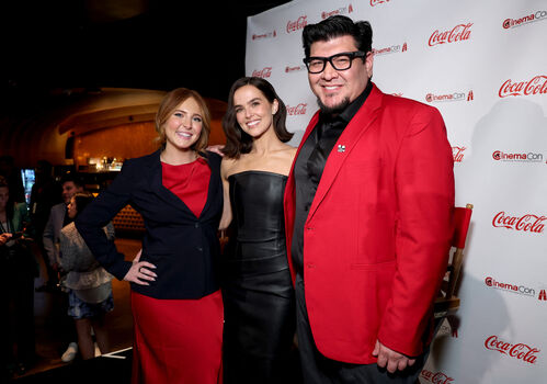 Full leaked Zoey deutch private onlyfans photo