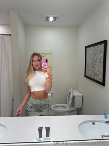 zoeykennedy