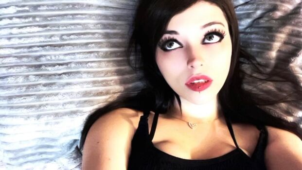 Full leaked Zombe tramp private photo