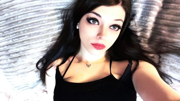 Full leaked Zombe tramp private photo