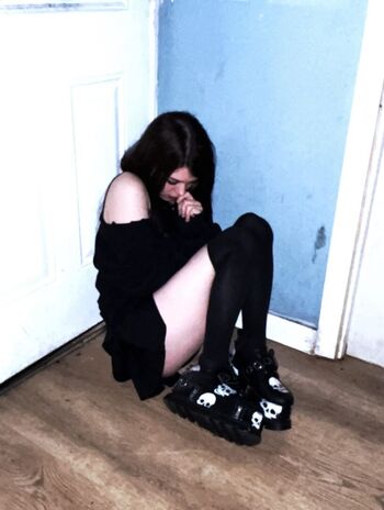 Full leaked Zombe tramp private photo