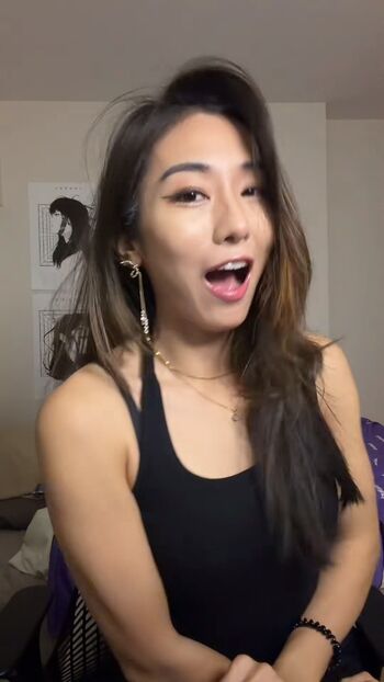 Leaked Samantha pinder/ private photo viral onlyfans