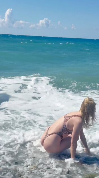 Full leaked Zvezdokina private photo